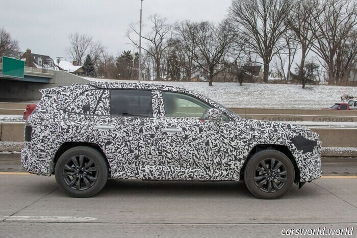 Los Aranceles De Trump Podrían Obligar A Toyota A Construir El Próximo RAV4 En Estados Unidos | Carscoops